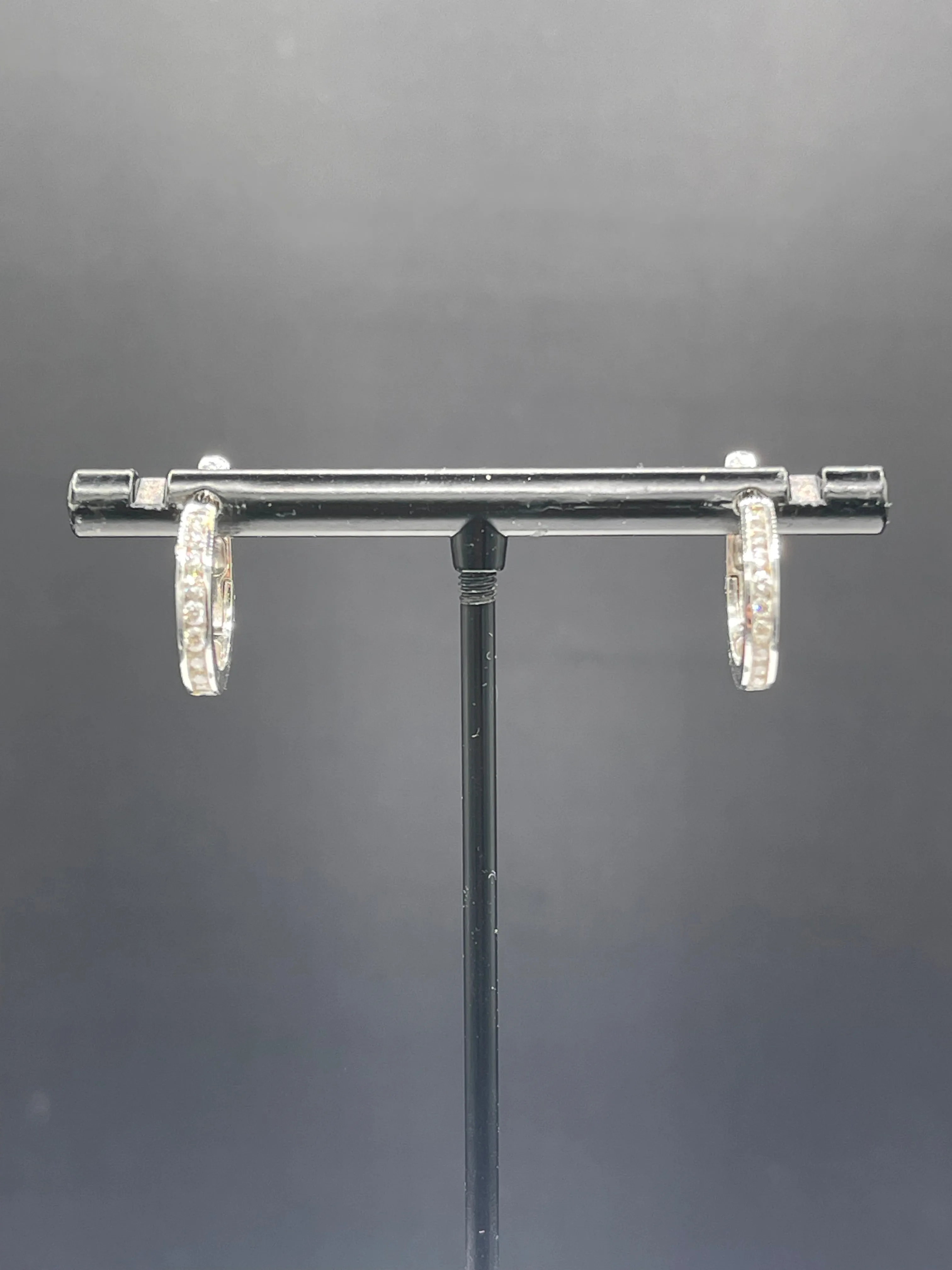 0.60 Carat Natural Diamond 18k White Gold Huggie Hoop Earrings