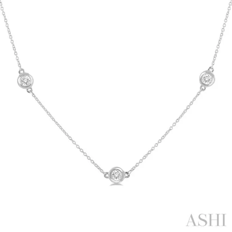 1/10 ctw Round Cut Diamond Station Necklace in 10K White Gold