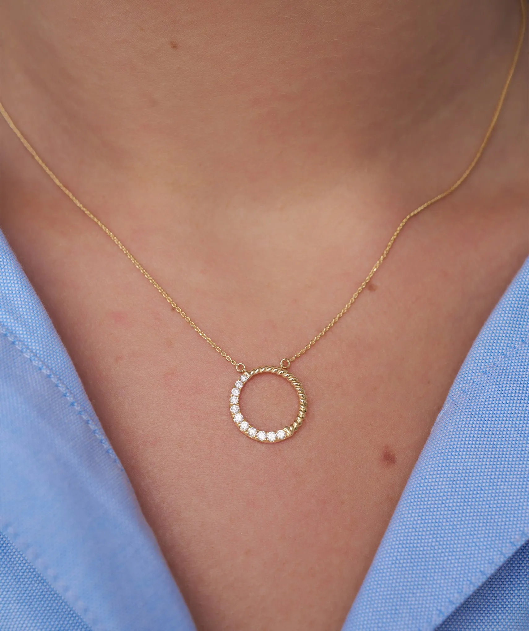 14K Gold & Diamond Circle Pendant