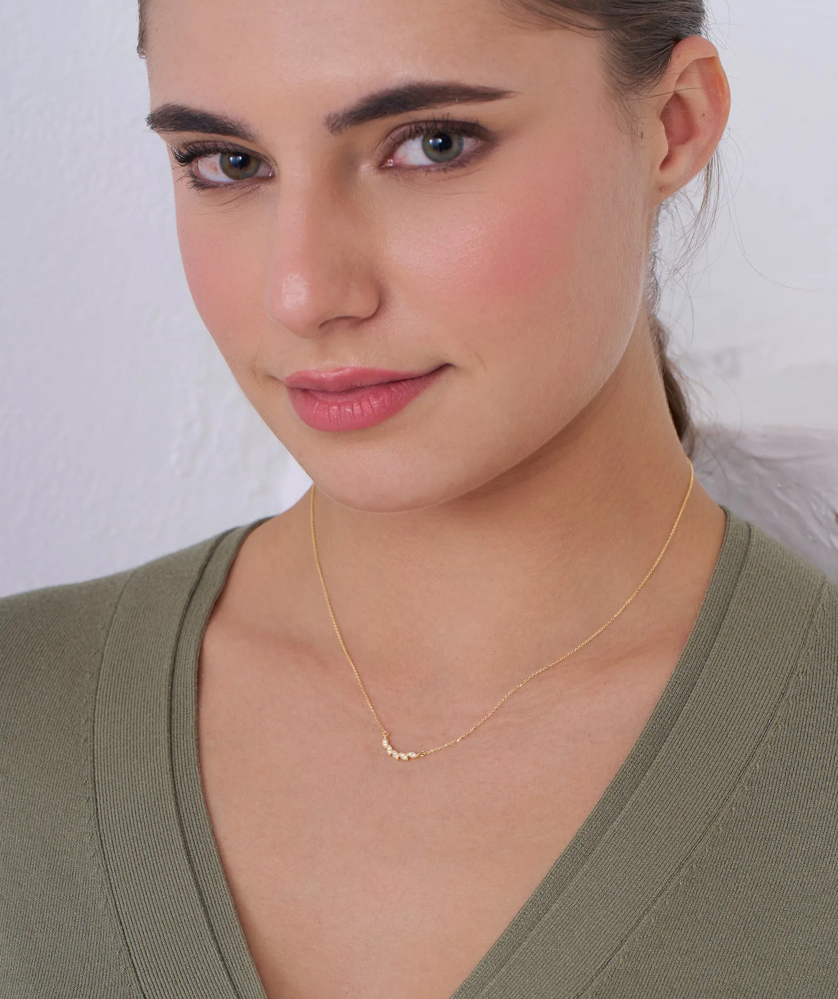 14K Gold Trendy Floral Necklace