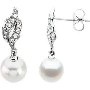 14K White Freshwater Cultured Pearl & 1/10 CTW Diamond Earrings
