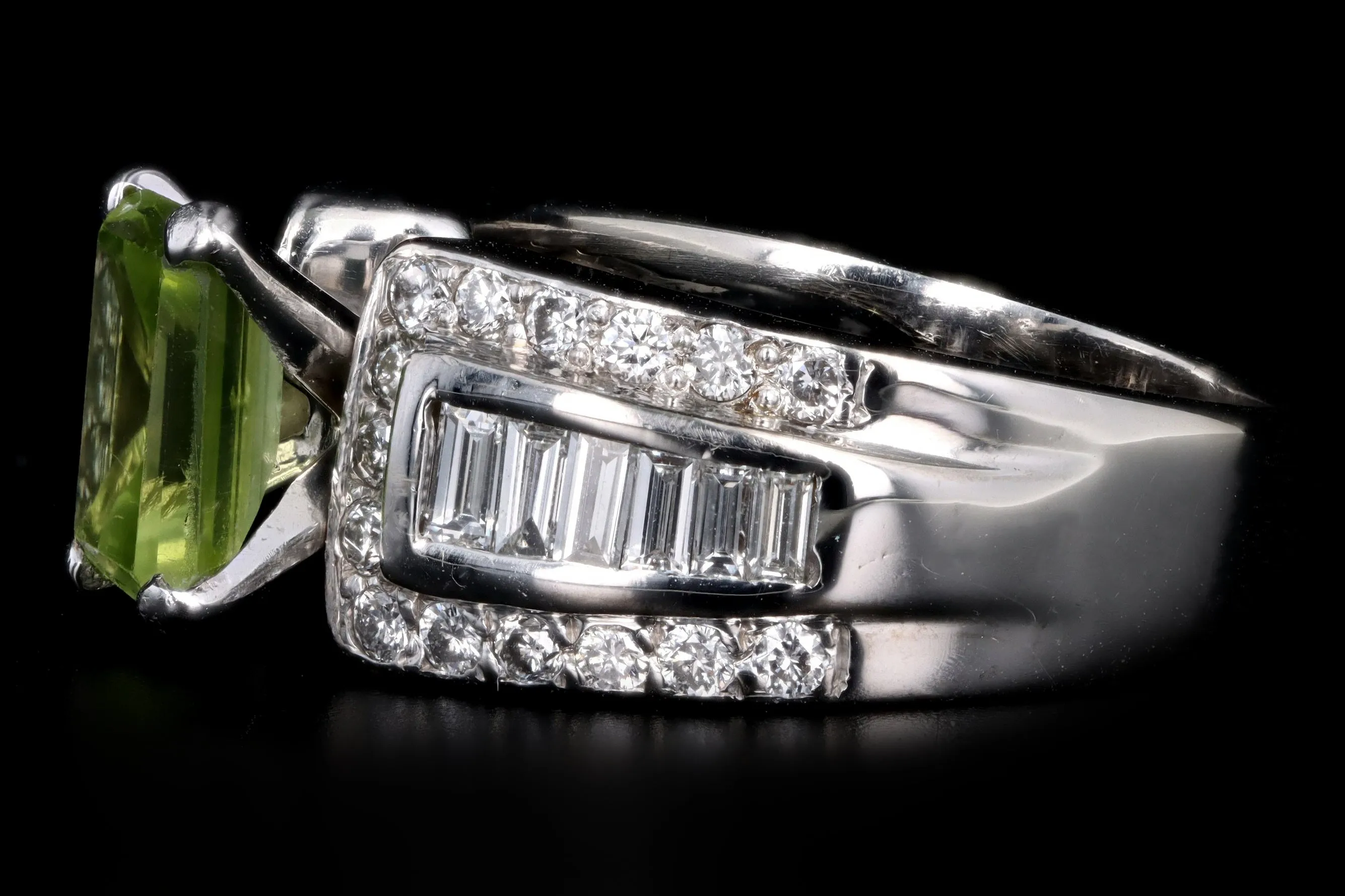 14K White Gold 1.35 Carat Emerald Cut Peridot & Diamond Ring