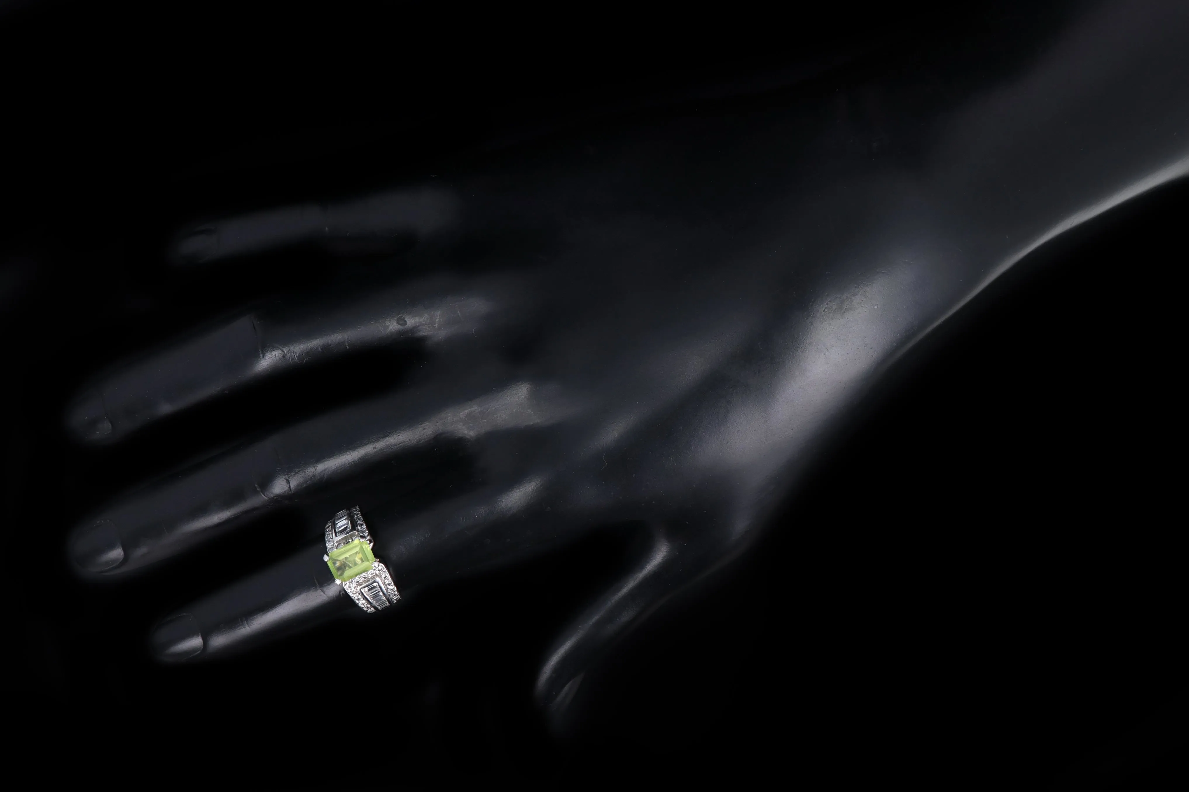 14K White Gold 1.35 Carat Emerald Cut Peridot & Diamond Ring