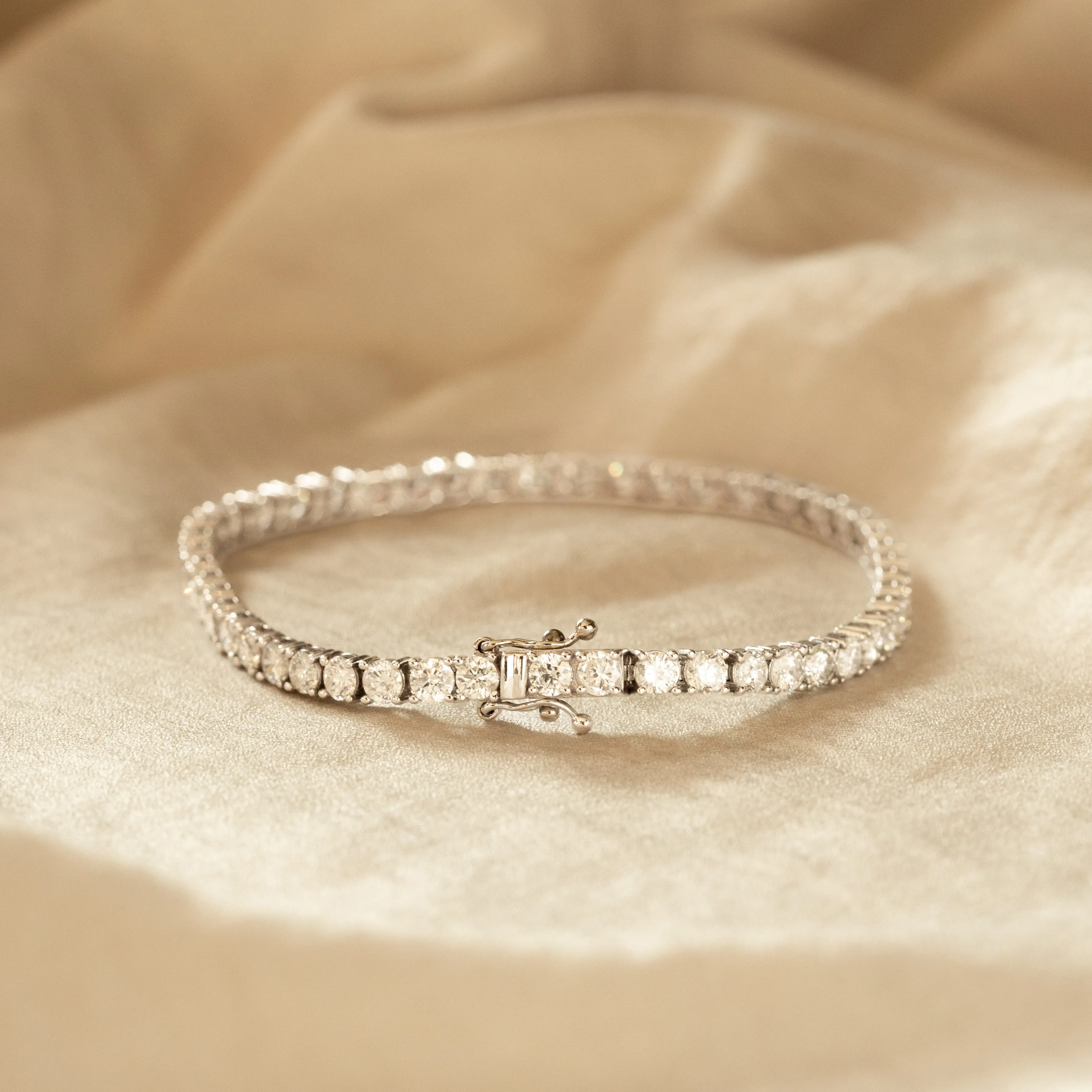 14K White Gold 7.5 Carat Round Diamond Tennis Bracelet