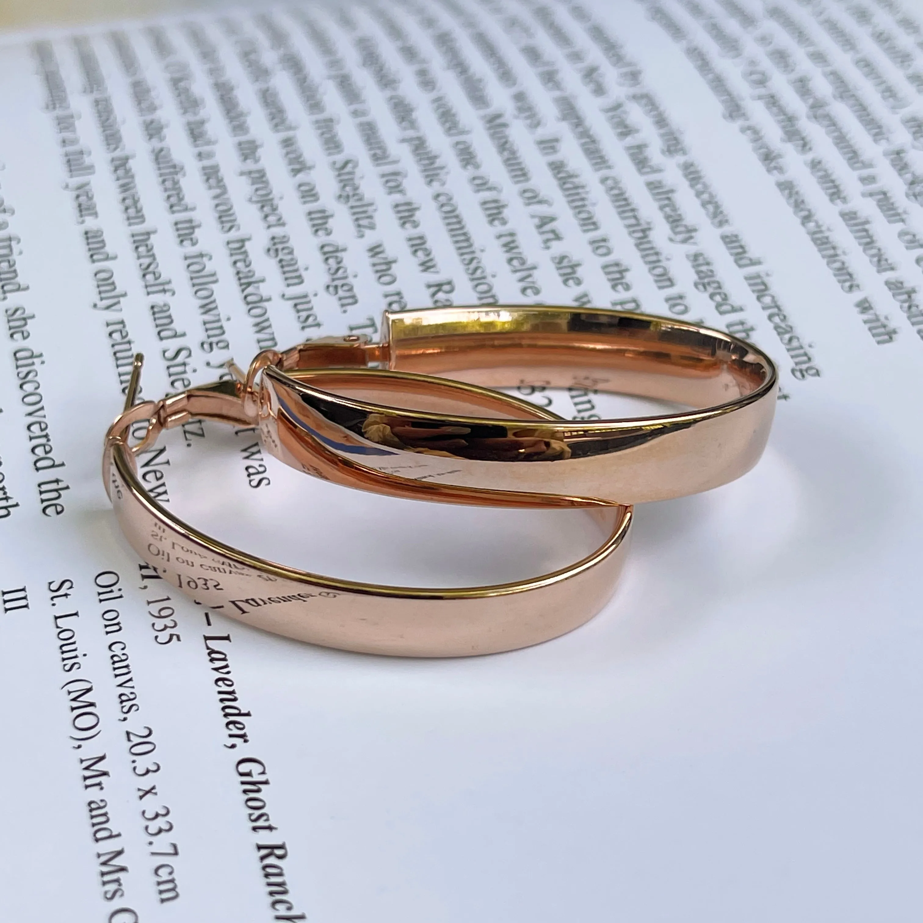 14KT Rose Gold 7mm Wide Oval Omega Hoop Earrings 39mm