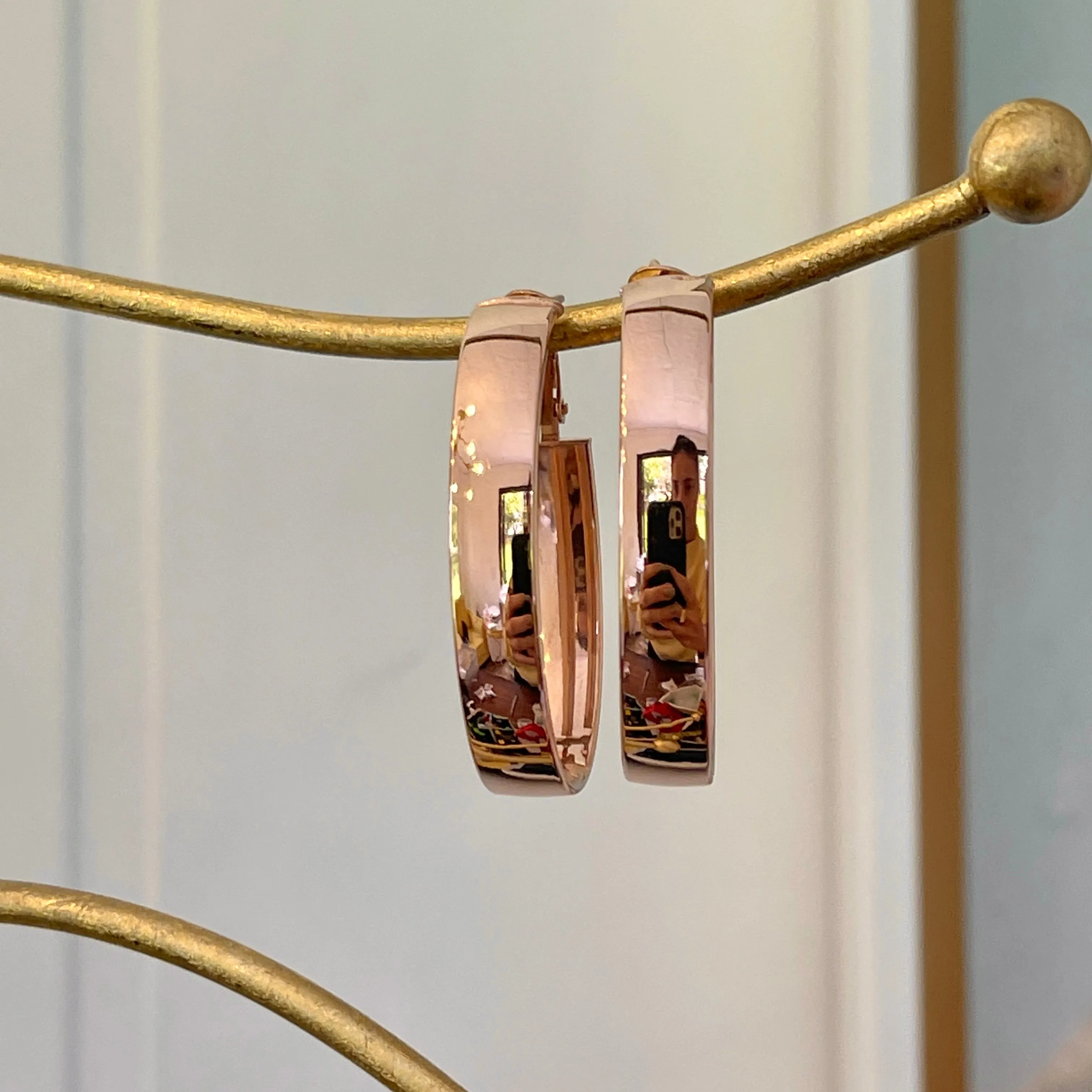 14KT Rose Gold 7mm Wide Oval Omega Hoop Earrings 39mm