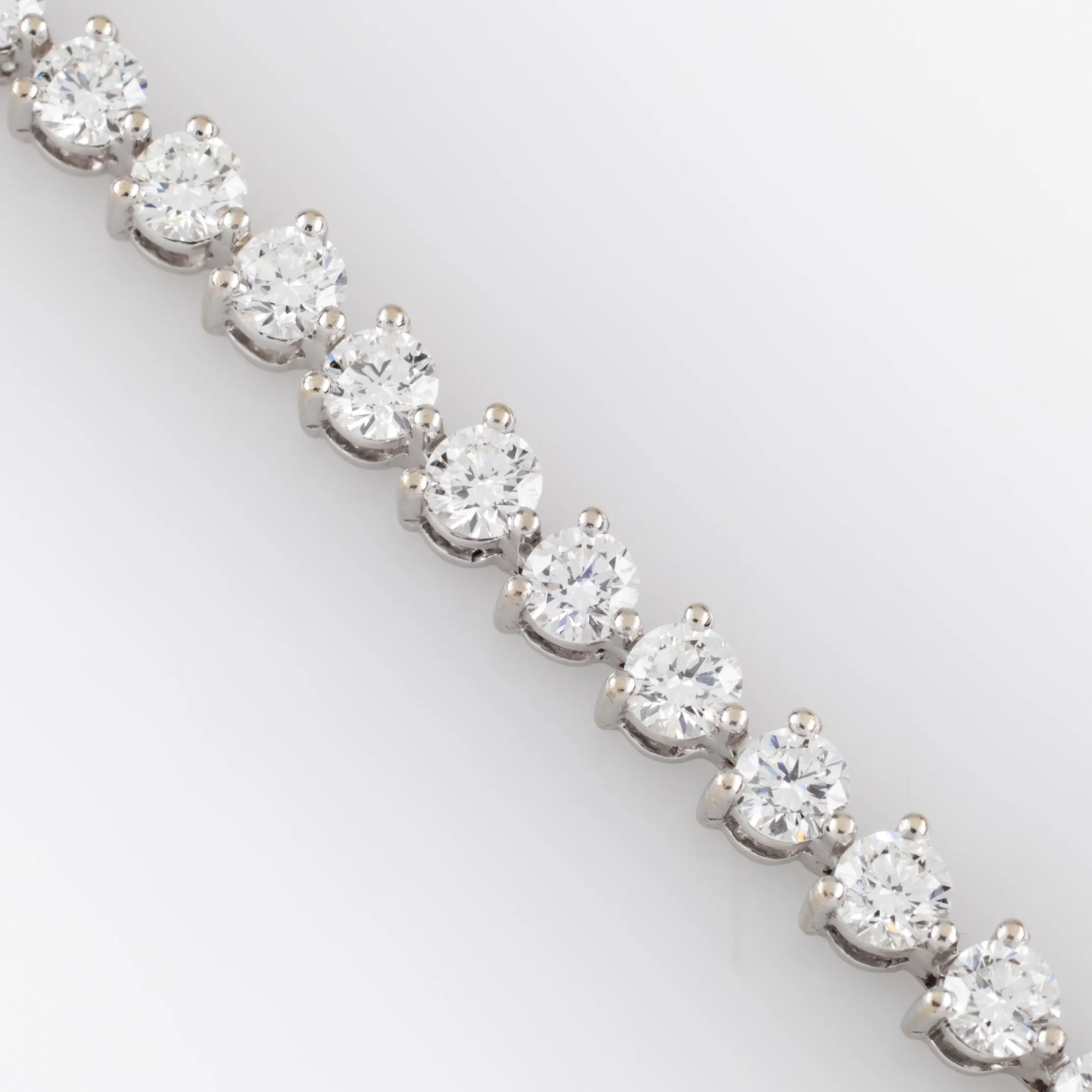 18k White Gold Diamond Tennis Bracelet TDW = 7.00 cts G Color VS Clarity 6.75"