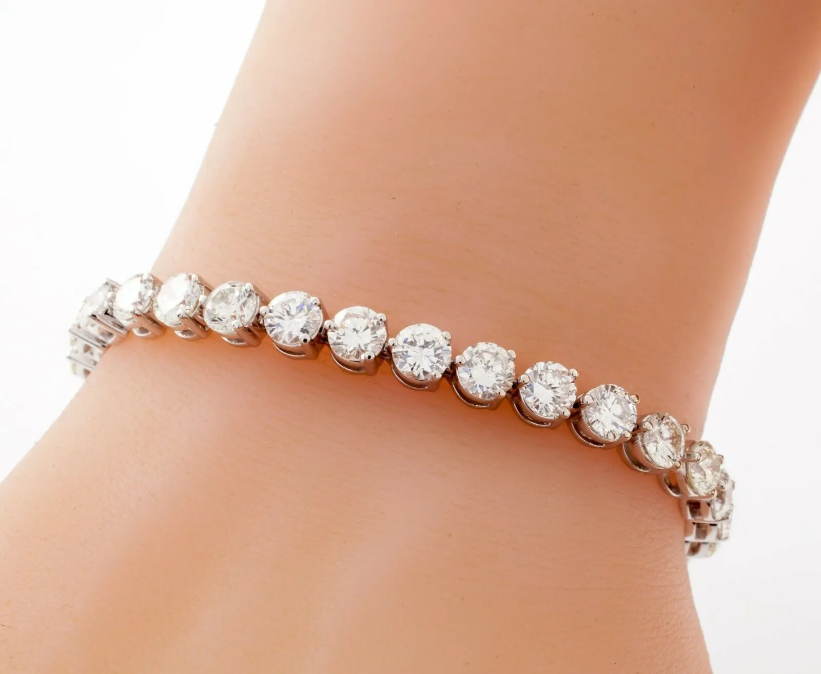 18k White Gold Round Diamond Tennis Bracelet TDW = 14.51 ct 6.75"
