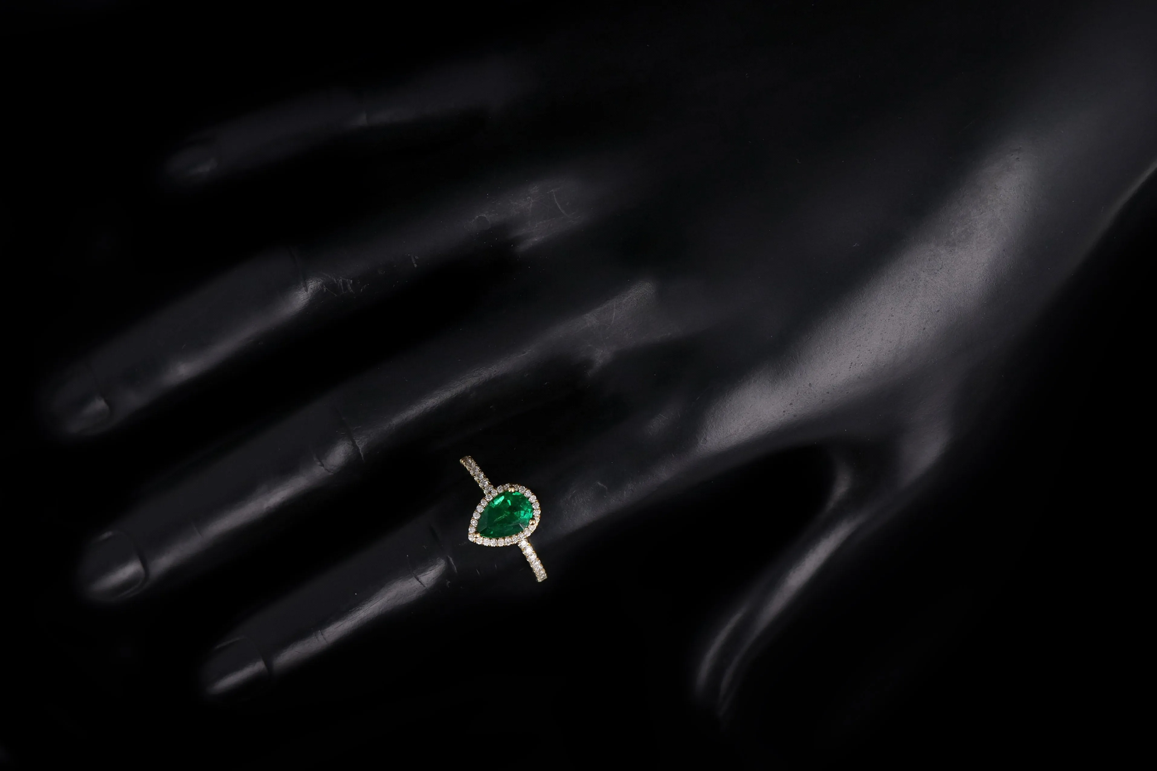 18K Yellow Gold 1.07 Carat Pear Cut Natural Emerald & Diamond Halo Ring
