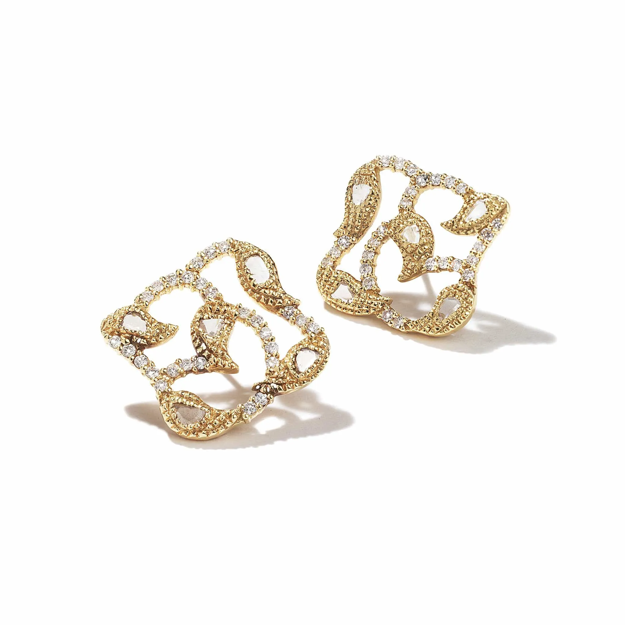 20K Vitality Vine Earrings with Diamond