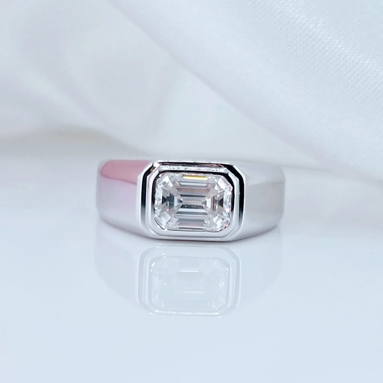 2ct Emerald Cut Diamond Unisex Ring