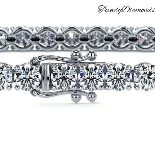 3.25ctw Round Brilliant Diamond Eternity Tennis Bracelet set in 14k White Gold