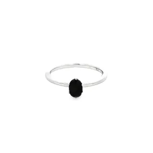 9ct White Gold Solitare Ring with an Oval Australian Blue Sapphire in the Centre
