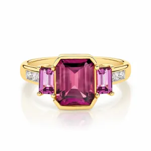 9ct Yellow Gold Garnet,Rhodalite & Diamond Ring