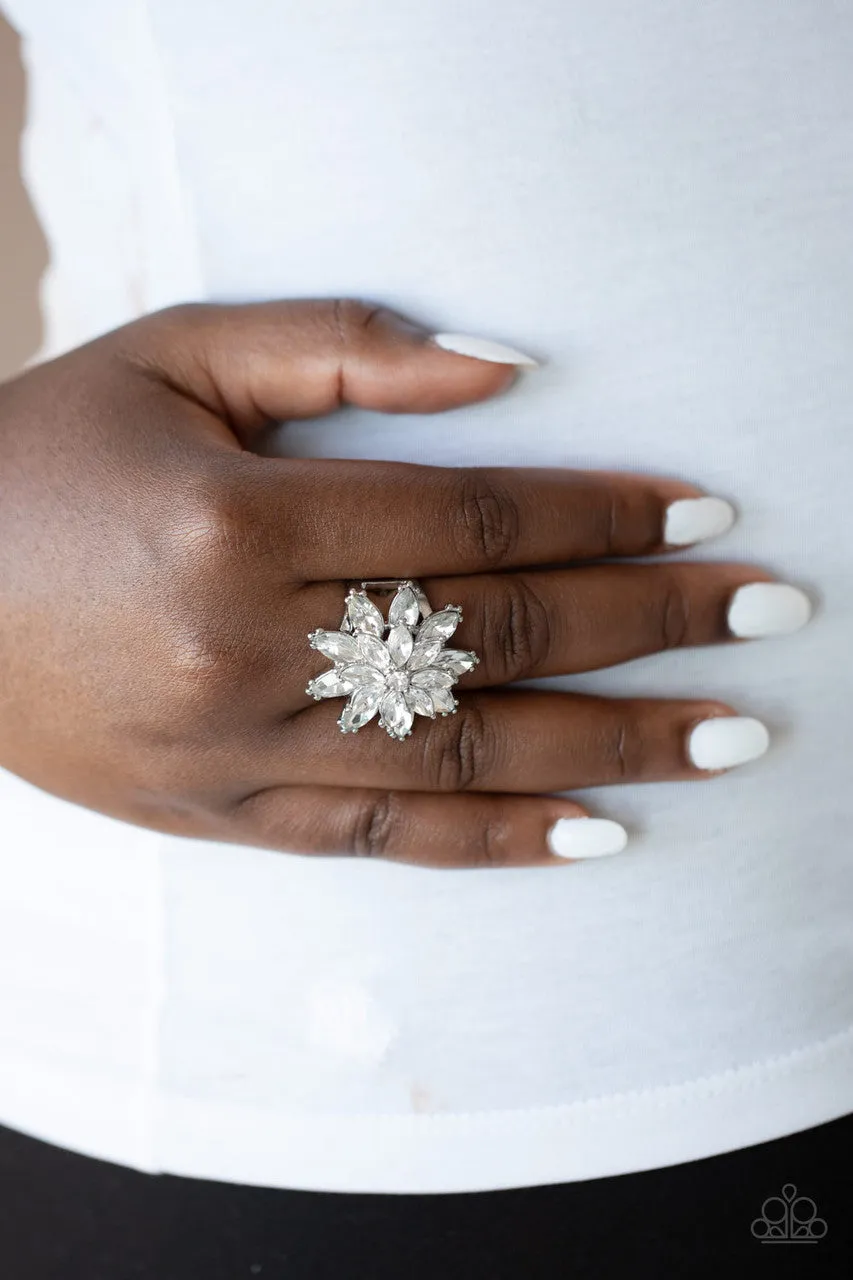 Am I GLEAMing? White Paparazzi Ring