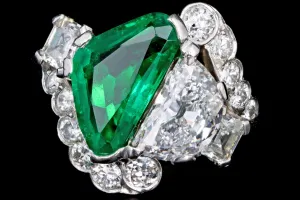 Art Deco Platinum 2 Carat Modified Triangular Cut Colombian Emerald & 1.10 Carat Half Moon Cut Diamond Ring GIA & AGL Certified