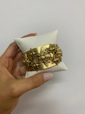 Beehive Cuff