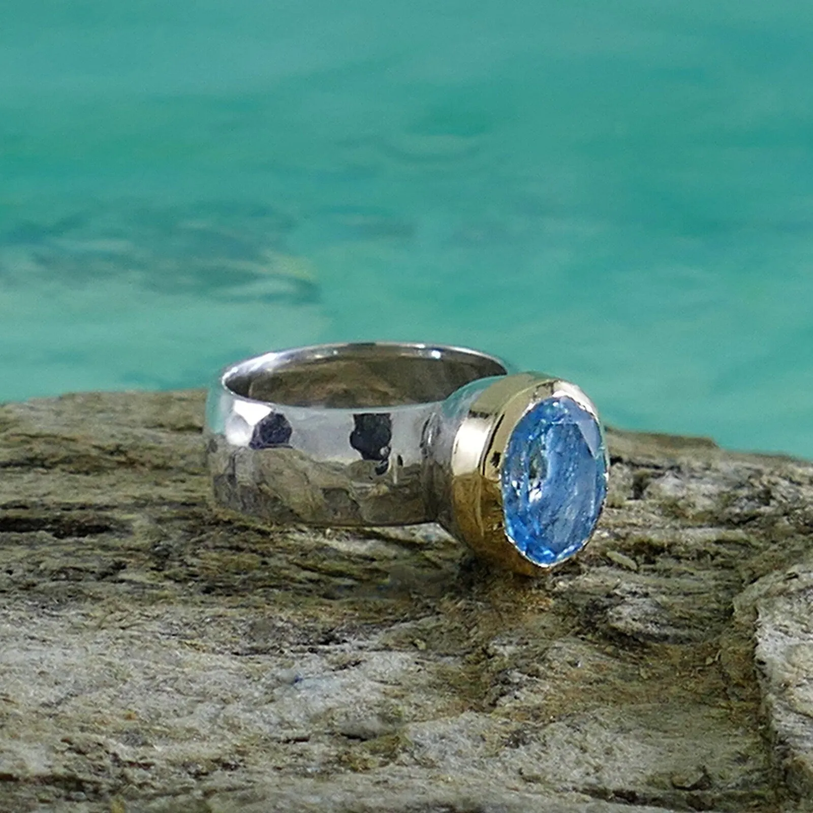 Blue Topaz Mixed Metal Ring 4.5 Carat Natural Blue Topaz Gemstone Two Tone Solid 9k Yellow Gold & 925 Sterling Silver Solitaire Ring Setting