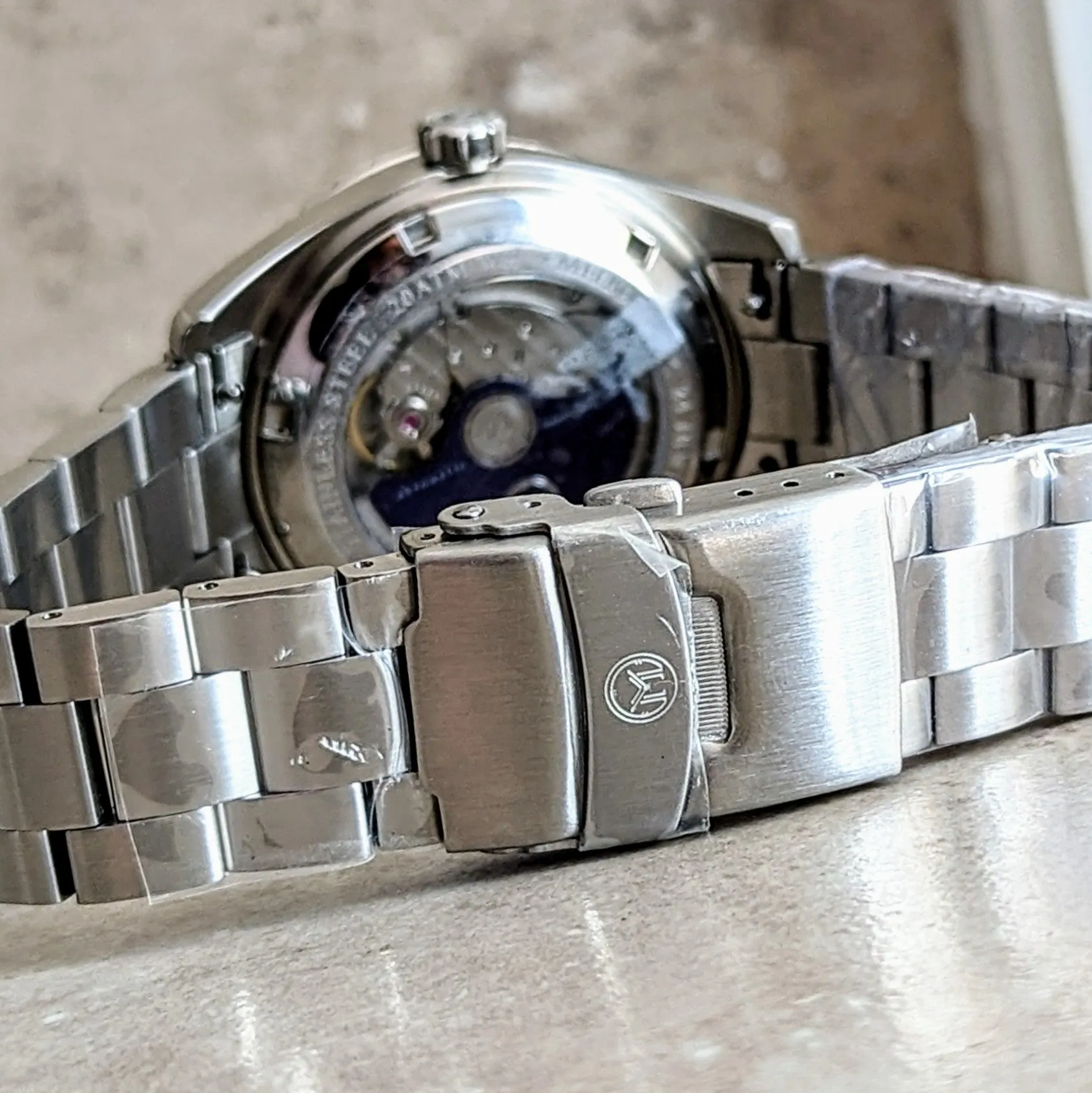 Brand-New! MELBOURNE Chelsea Automatic Watch 200M Dive Wristwatch - Display Back