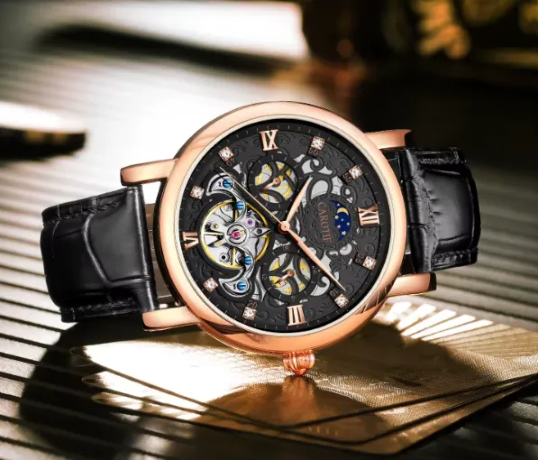 BUSINESS LEATHER BRACELET | Elegant Time Measurement