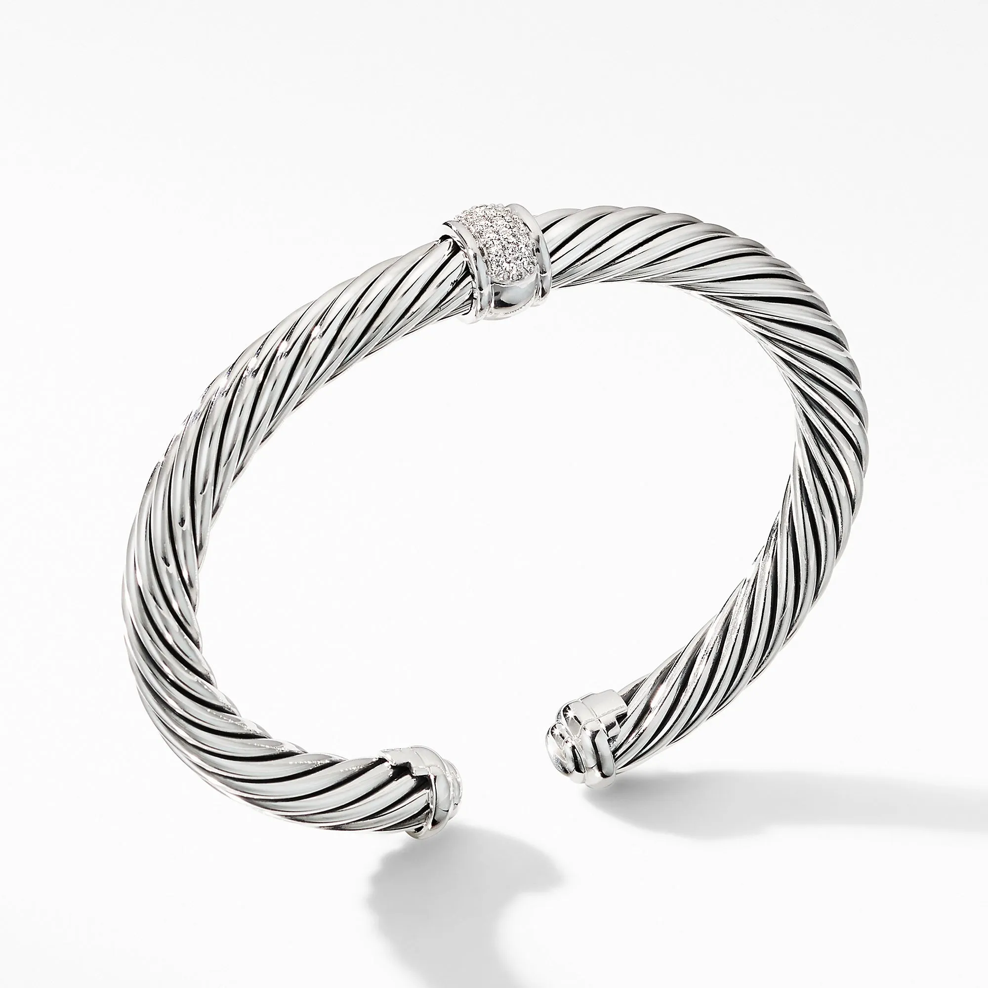 Cable Classic Center Station Bracelet with Pavé Diamonds, Size Medium