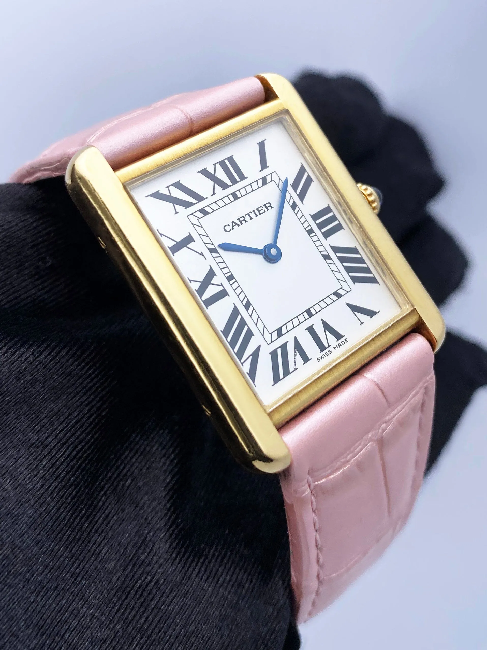 Cartier Tank Solo W1018855 Large Size 18K Yellow Gold Ladies Watch