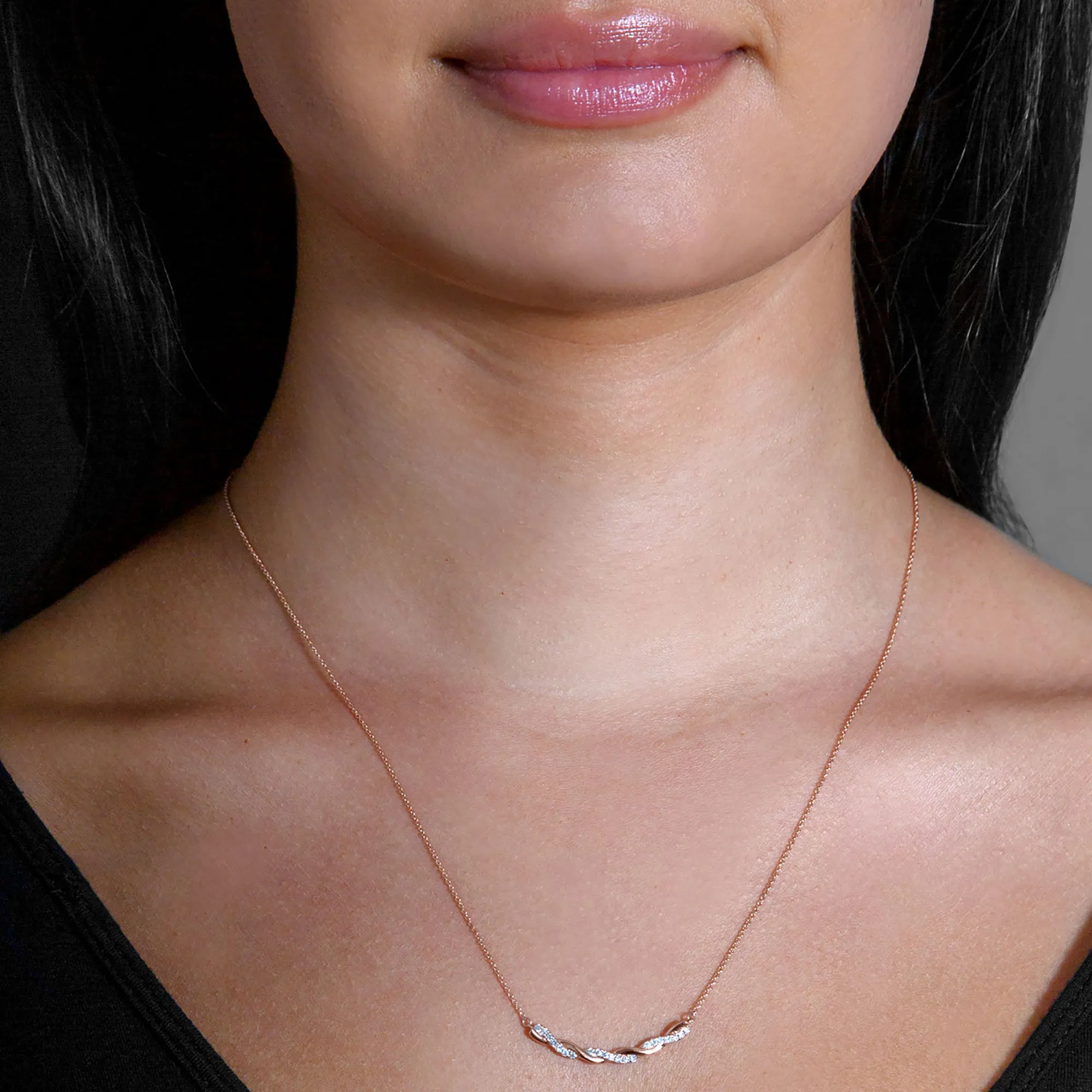 Criss Cross 0.20 ctw Diamond Necklace Pendant