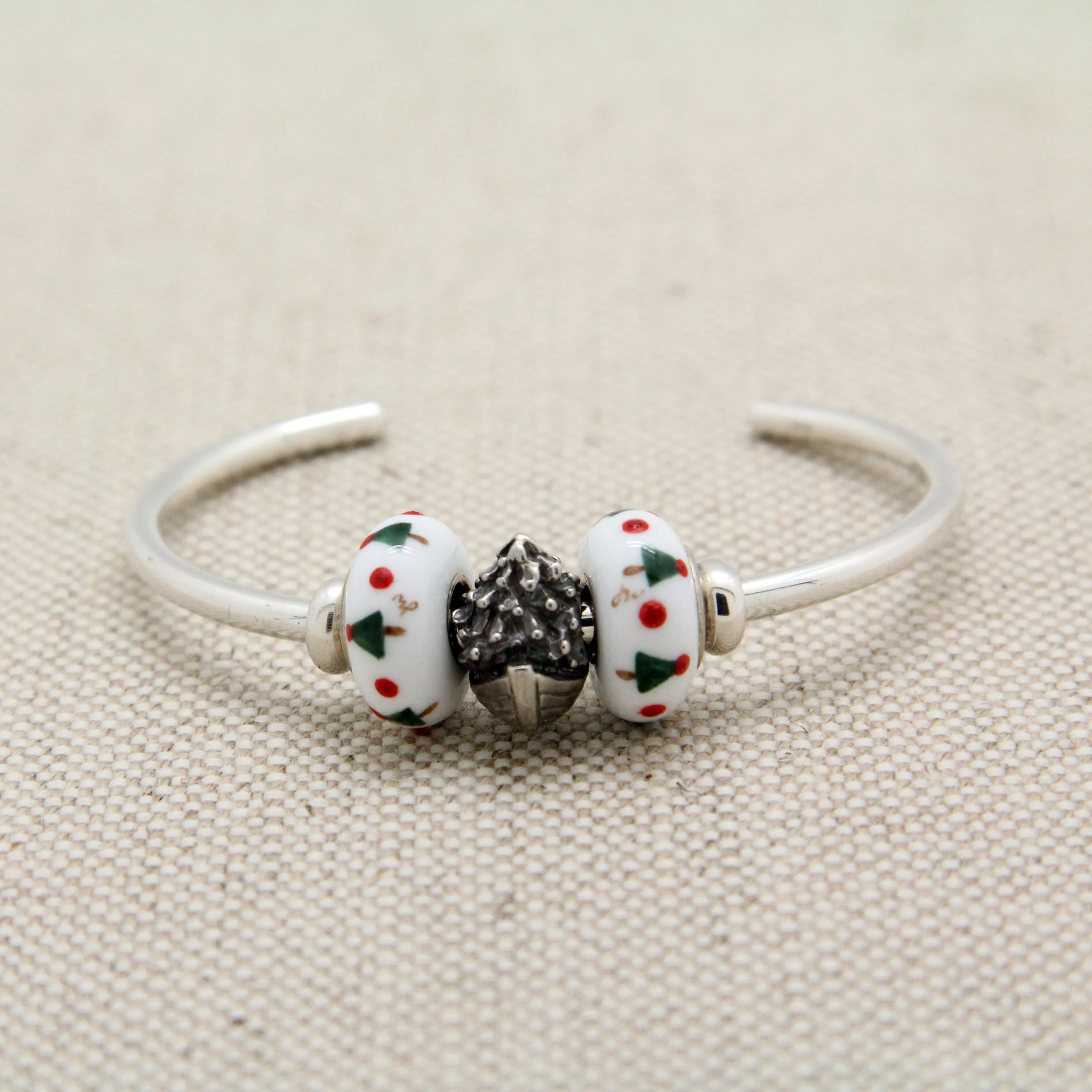 Cuff Bracelet with Christmas Dory & White Beads