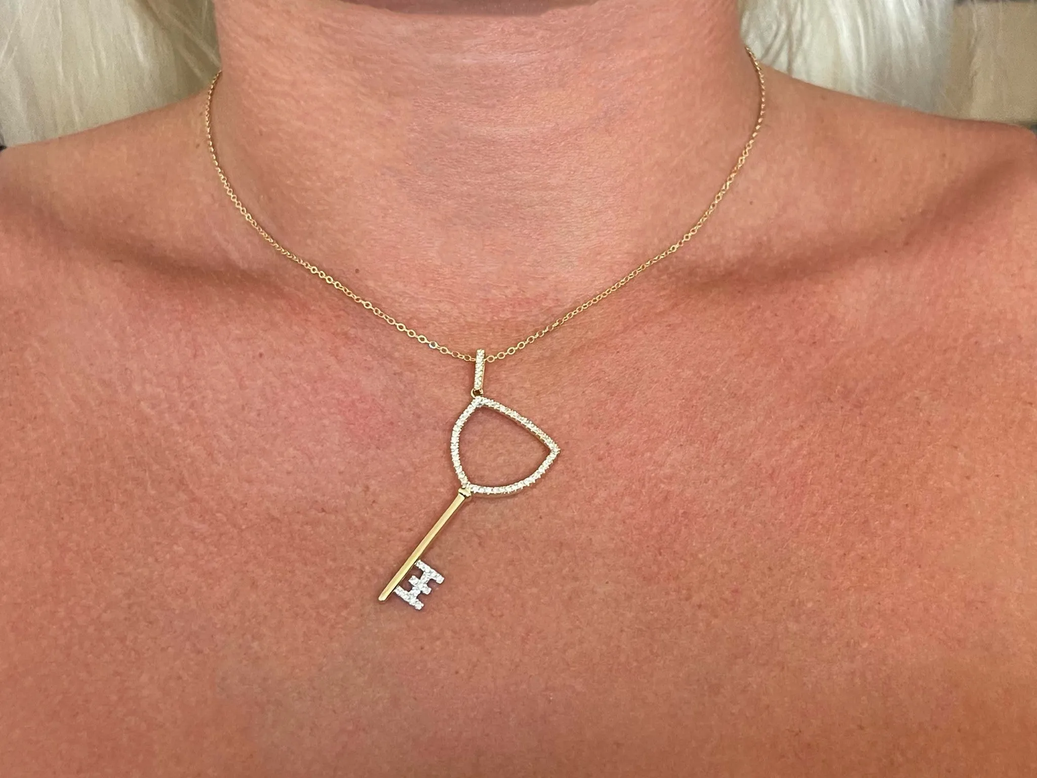 Diamond Key Necklace in 14k Yellow Gold