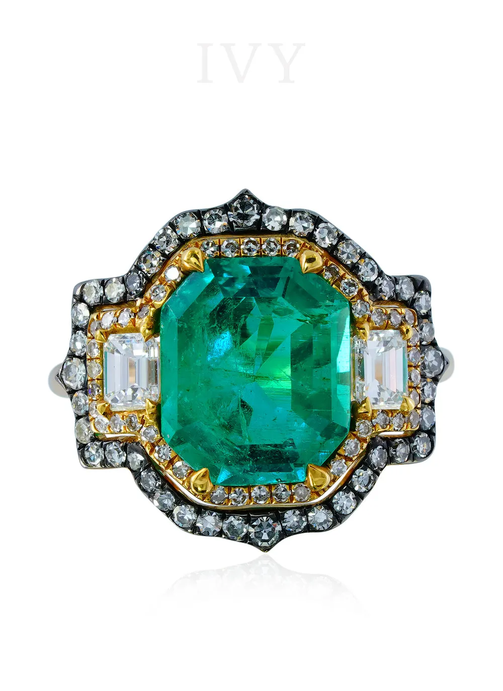 Emerald Colombia and Diamond Ring