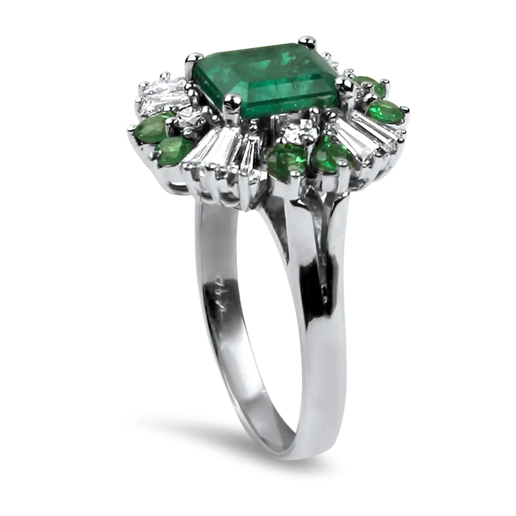 Estate 14K White Gold Emerald & Diamond Ring