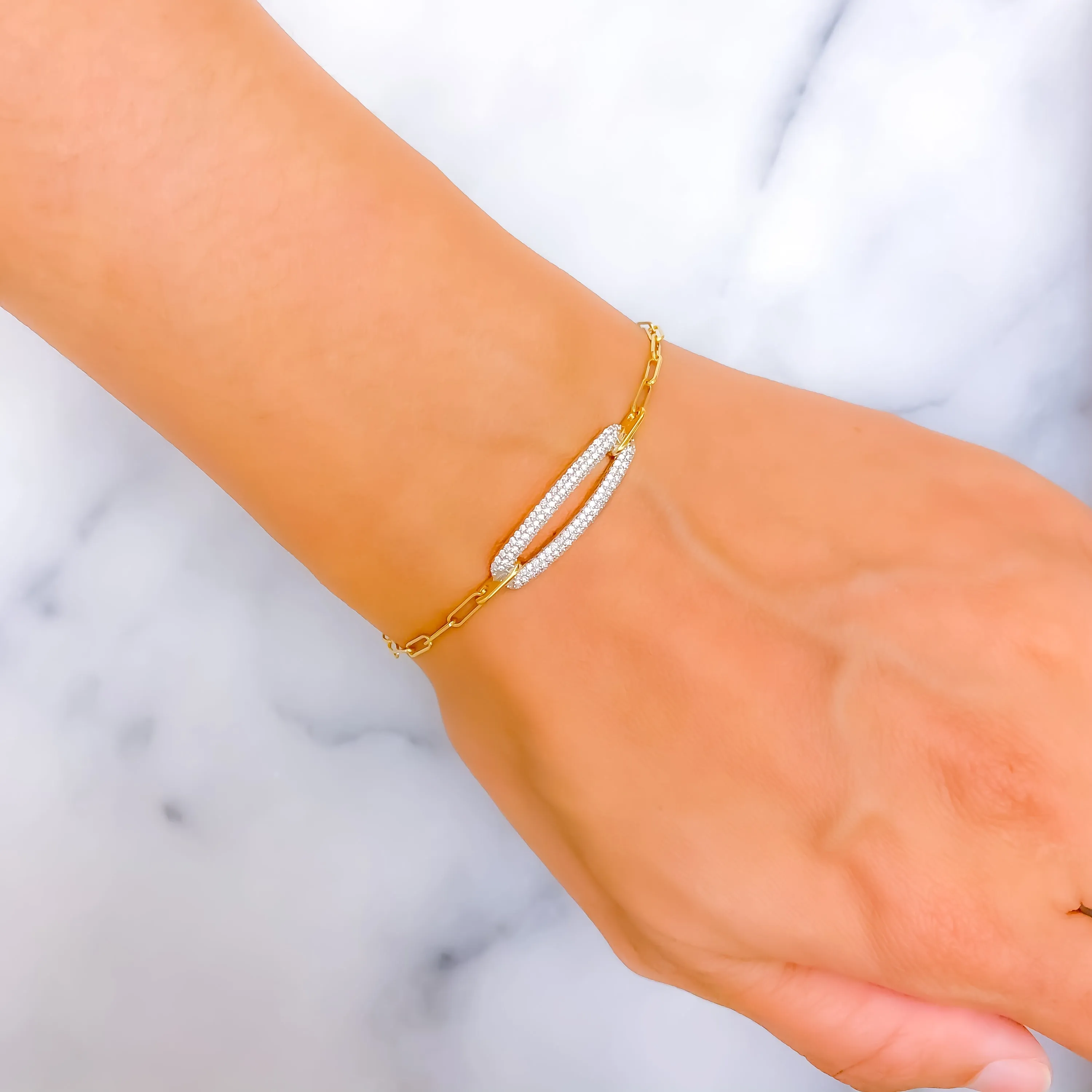 Eternal Radiant Diamond   18k Gold Bracelet
