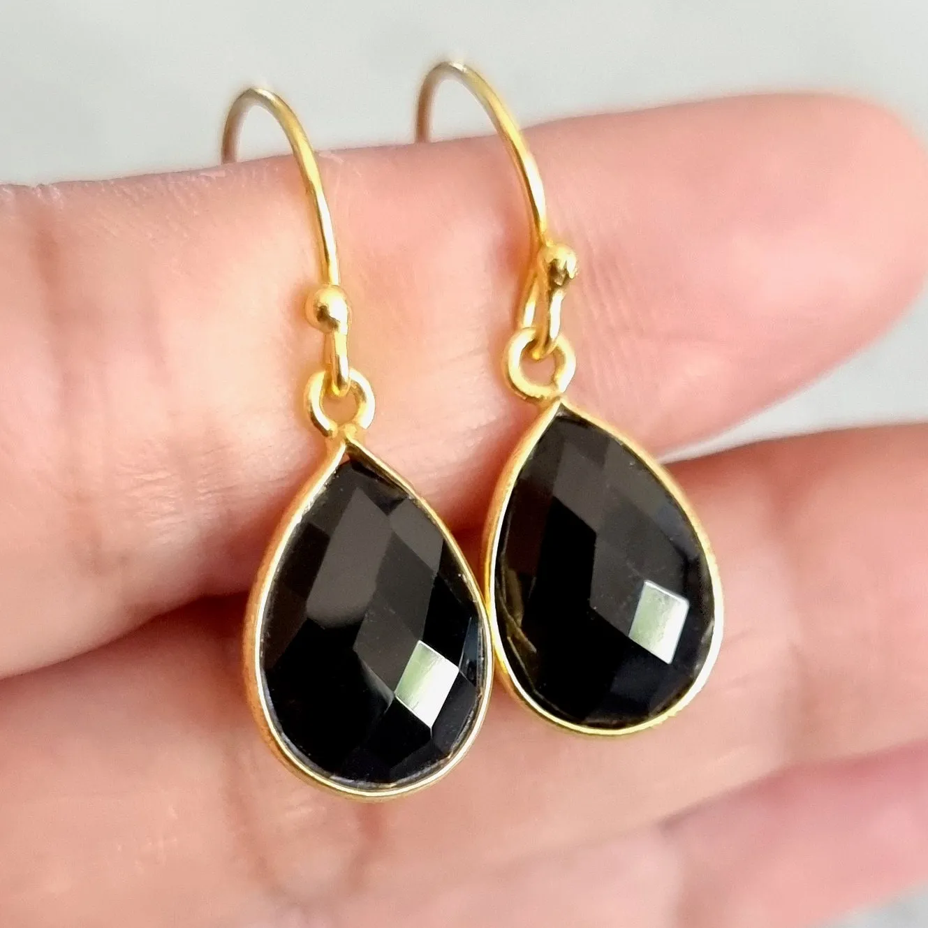 Gold Plated Briolette Teardrop Black Onyx 925 Silver Earrings, E16O