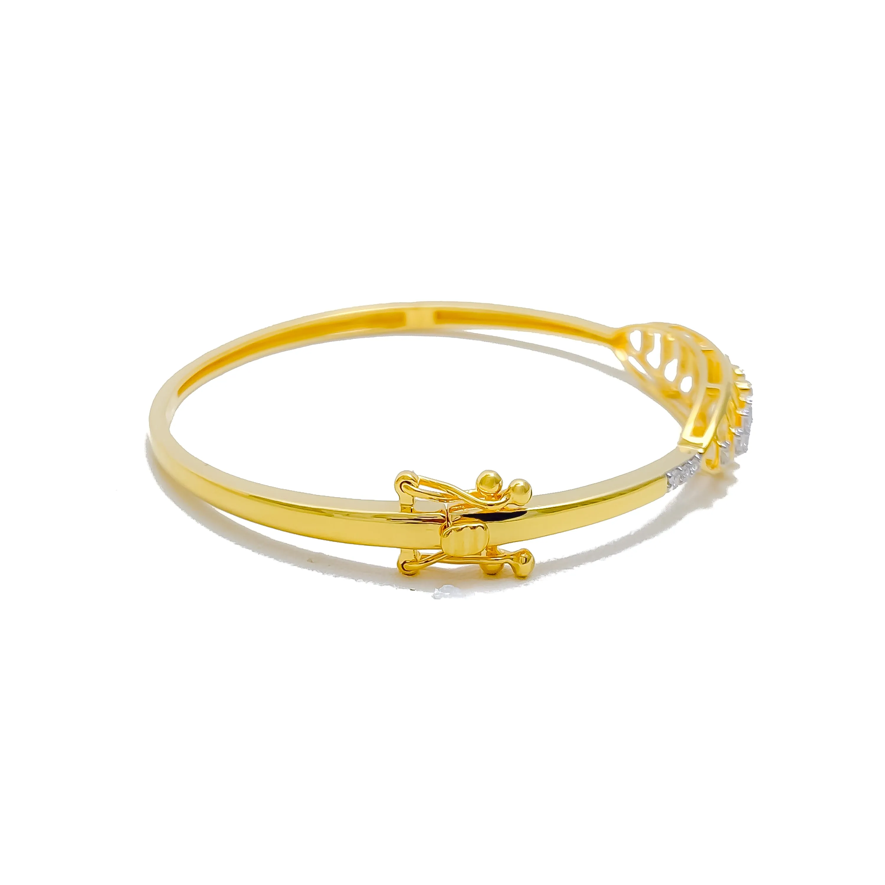 Mesmerizing Striped Diamond   18k Gold Bangle Bracelet
