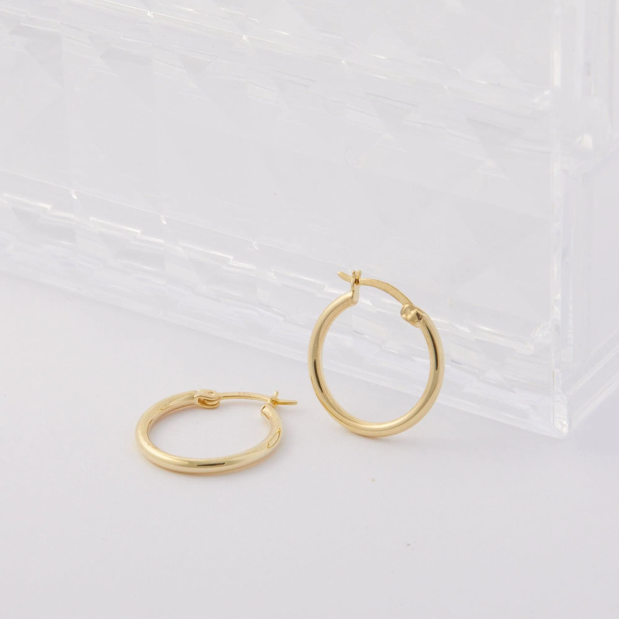 Minimalist Hoop Earring - 18K Gold Vermeil