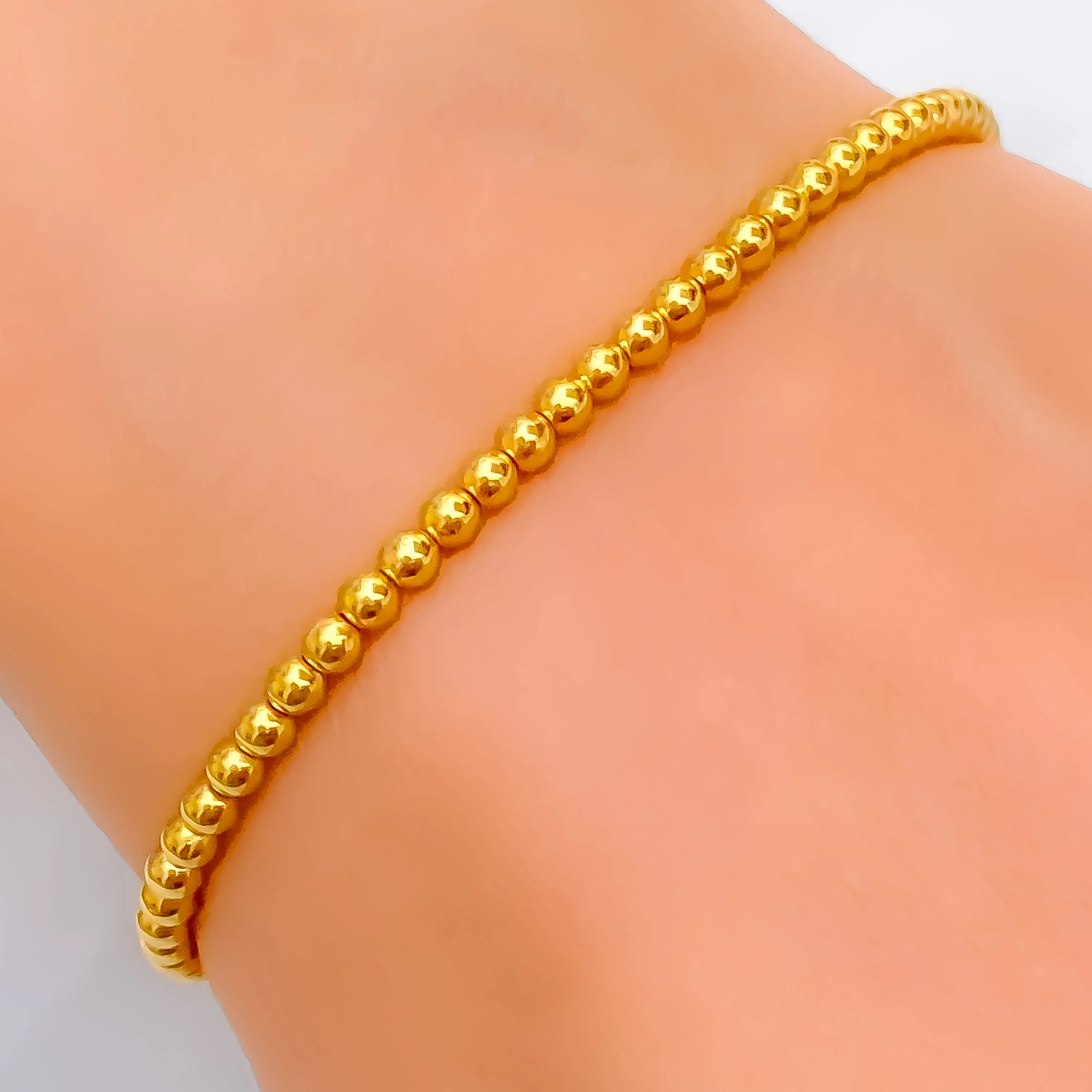 Modish Fancy Diamond   18k Gold Flexi Bangle Bracelet