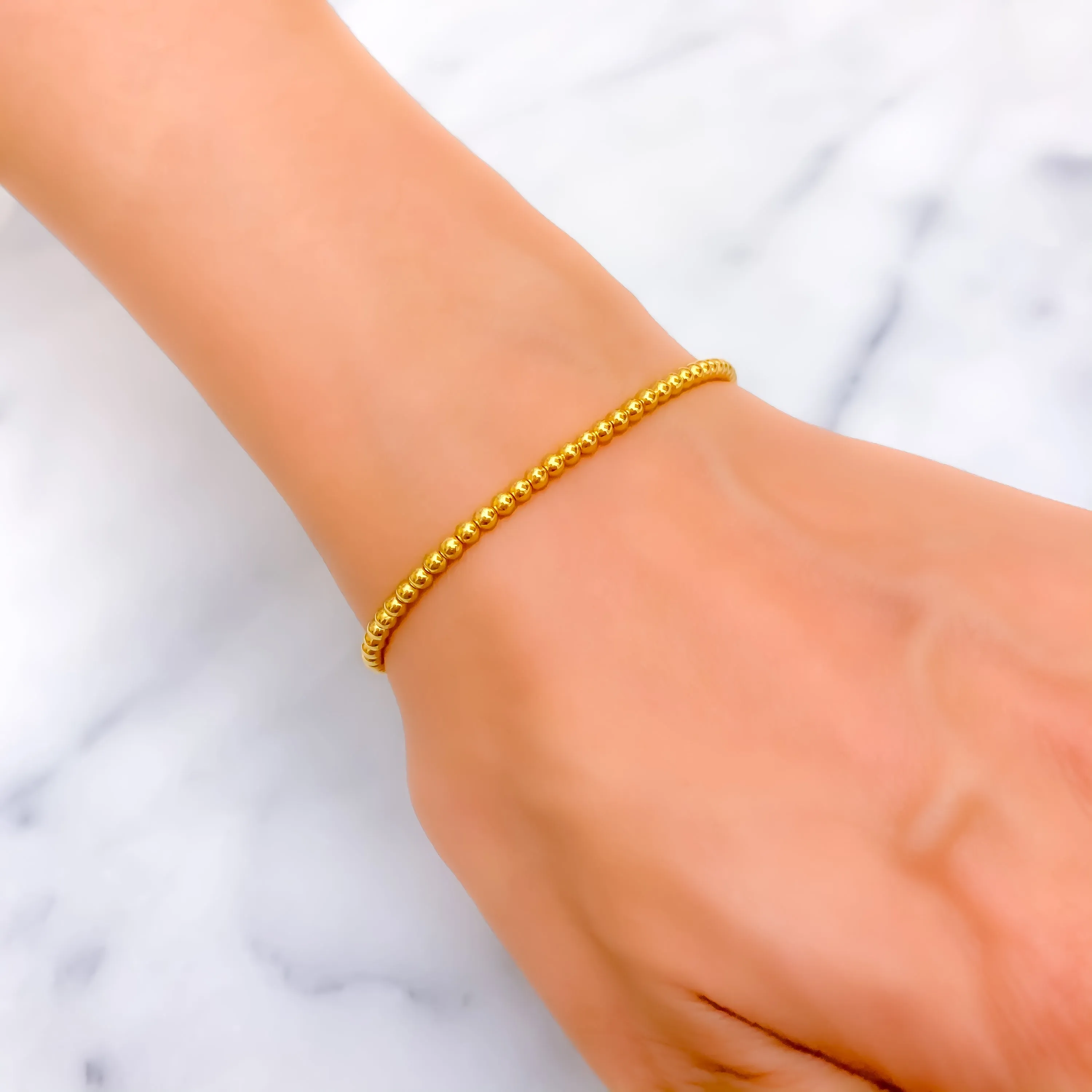 Modish Fancy Diamond   18k Gold Flexi Bangle Bracelet