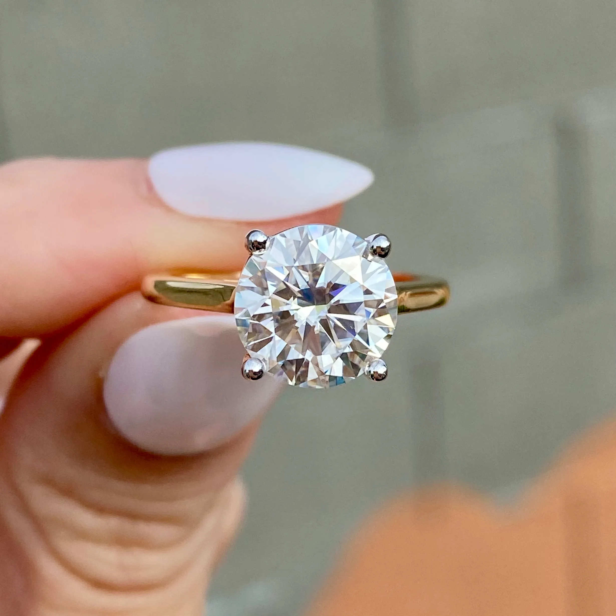Morgan (3ct) Round Moissanite Engagement Ring