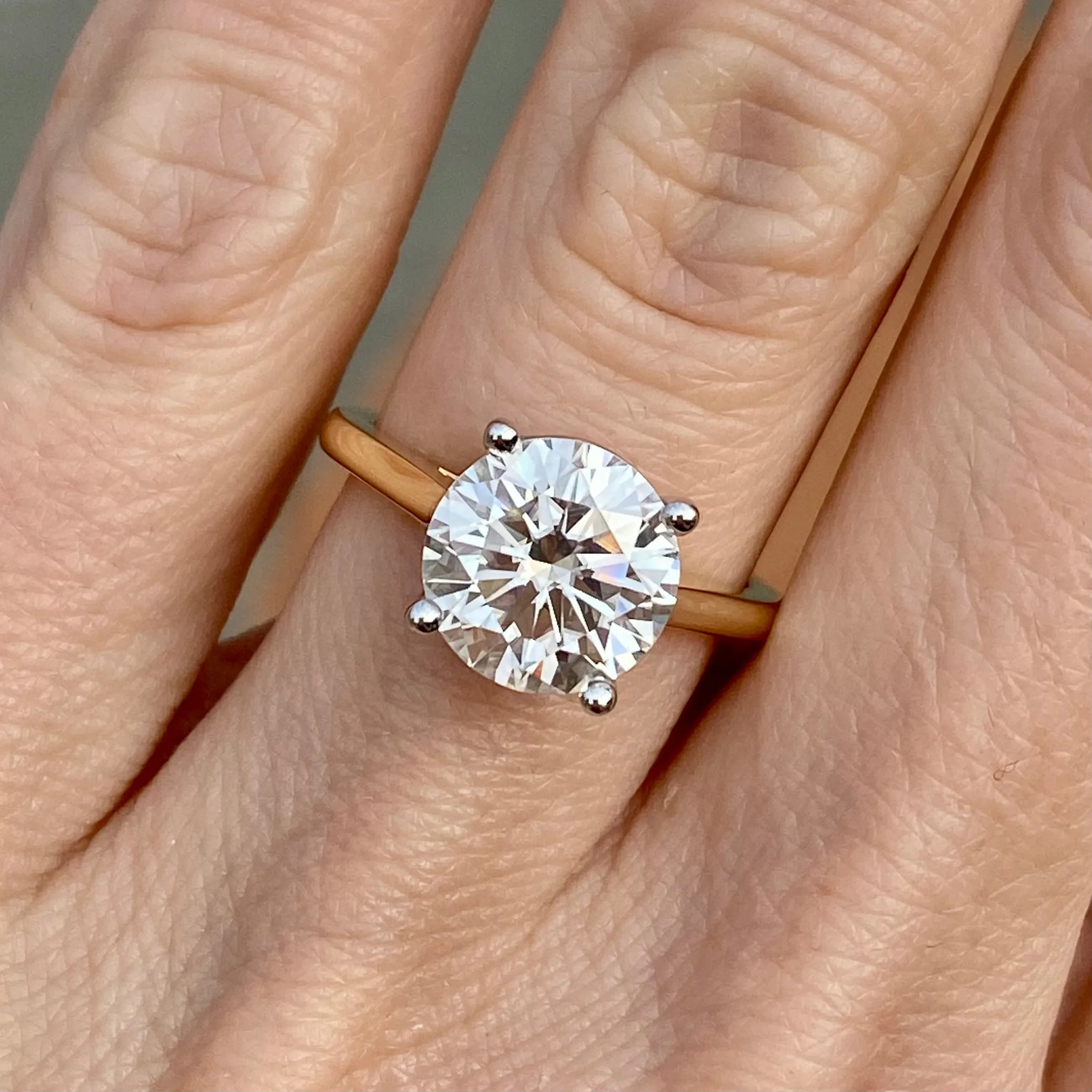 Morgan (3ct) Round Moissanite Engagement Ring