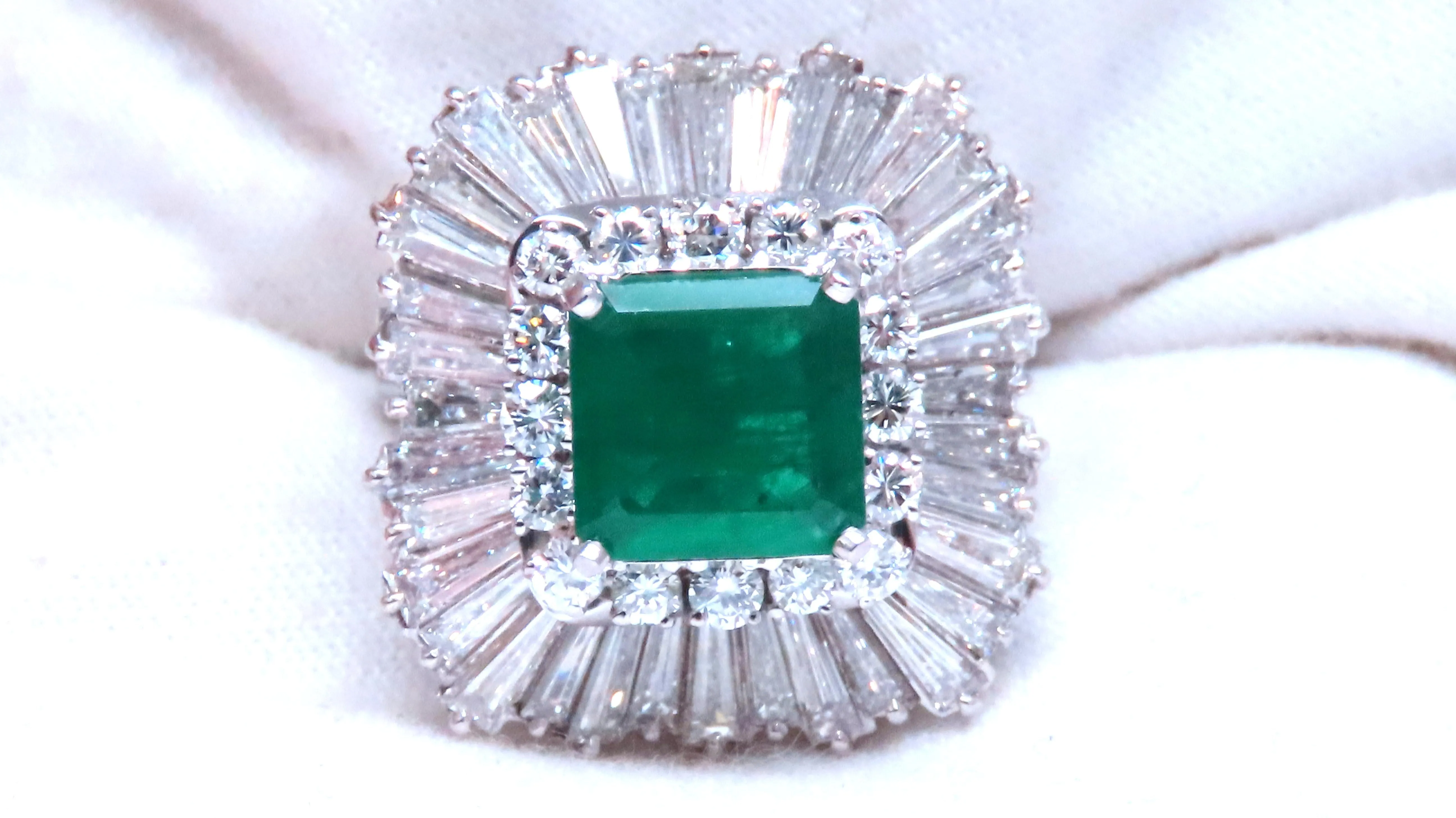 Natural Emerald Diamonds Classic Ballerina Cocktail Ring Platinum Ref 12294