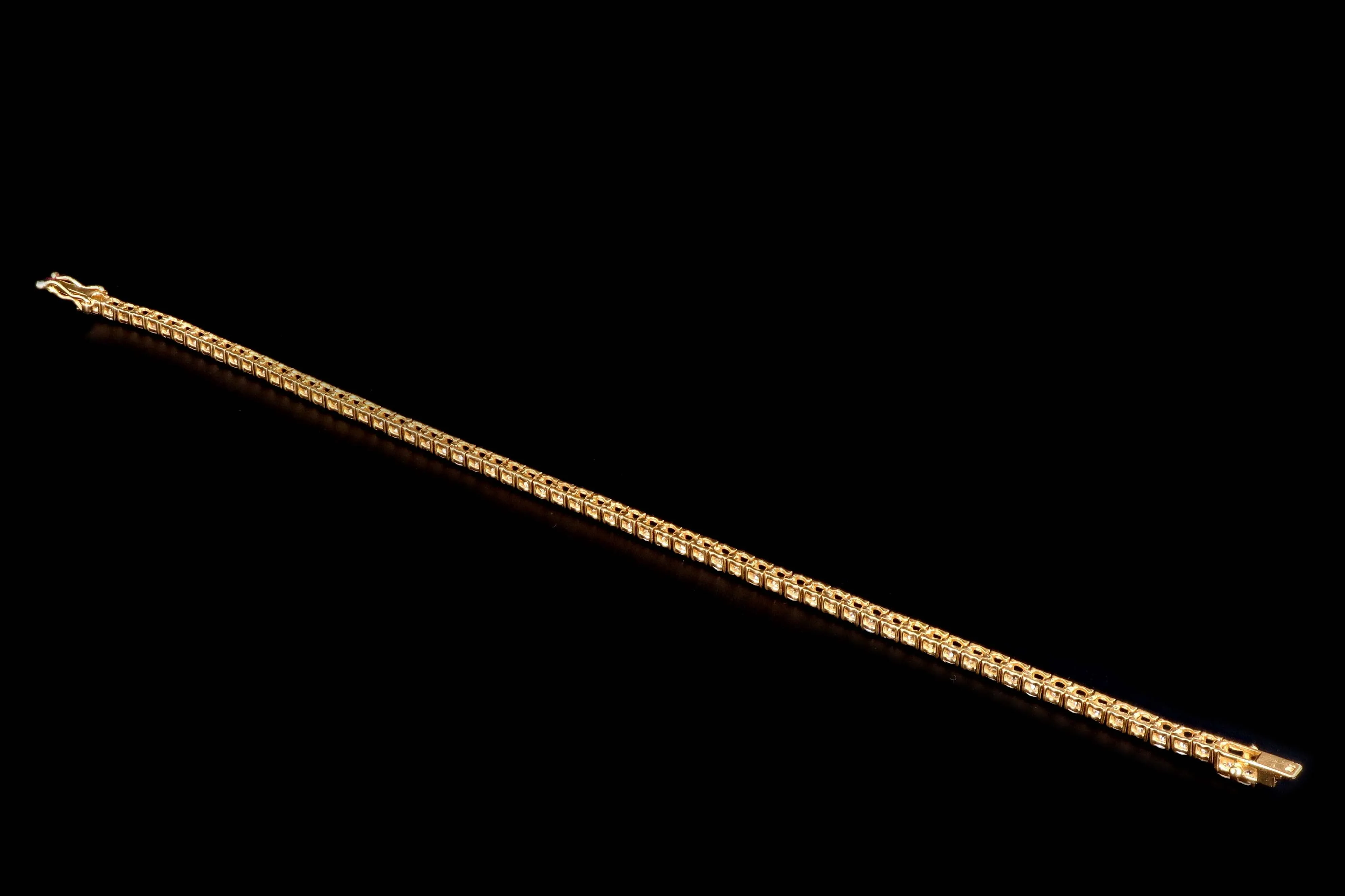 New 14K Yellow Gold 2.25 Carat Round Brilliant Cut Diamond Tennis Bracelet