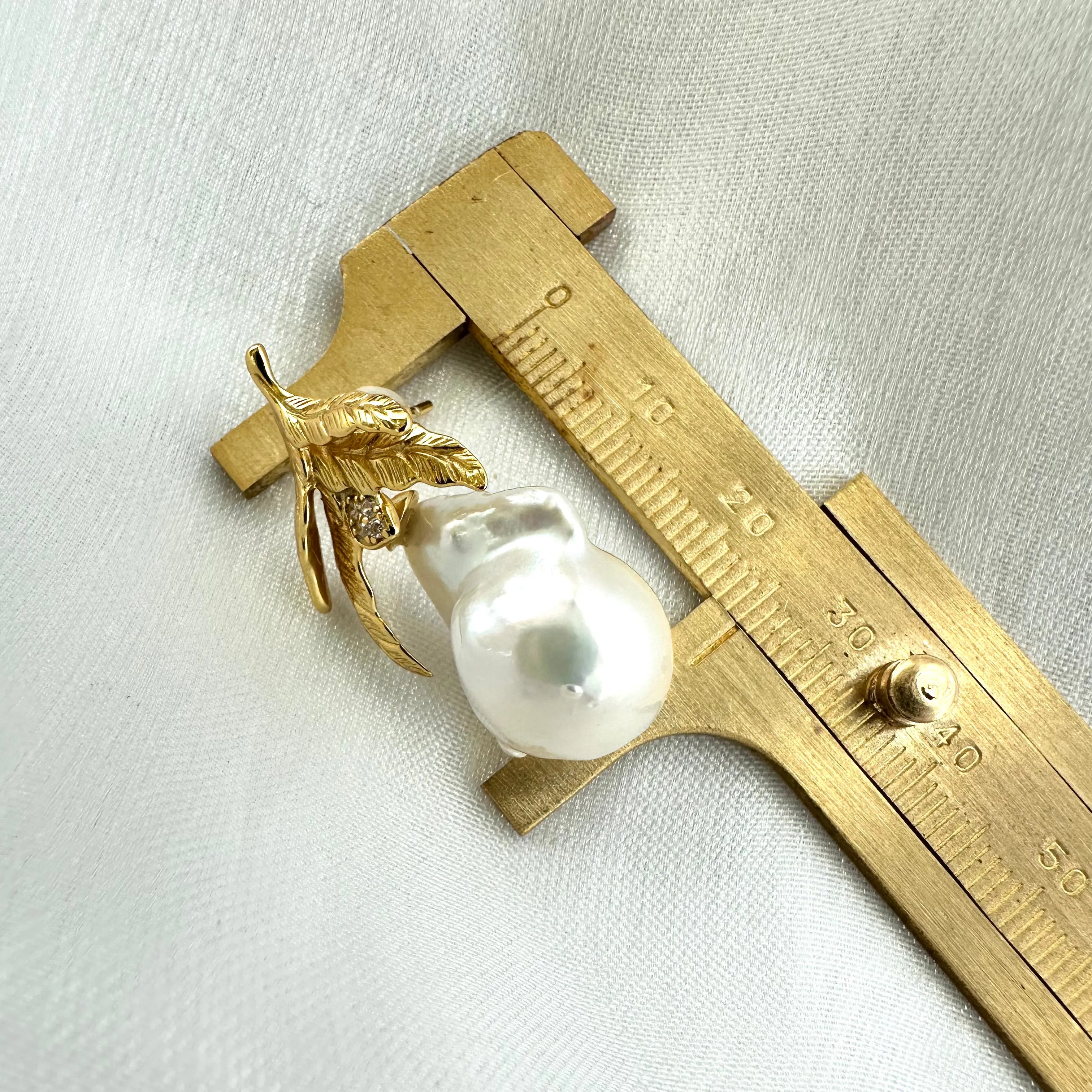 Oak Leaf Design Baroque Pearl Earrings