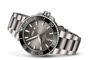 Oris Aquis Date Titanum 43.5mm on Titanium Bracelet