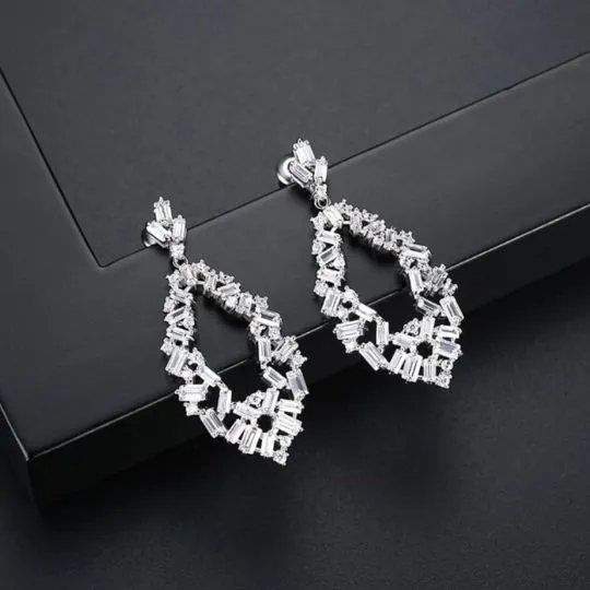 Oval Baguette Earrings  – Maestro Hennessy ®