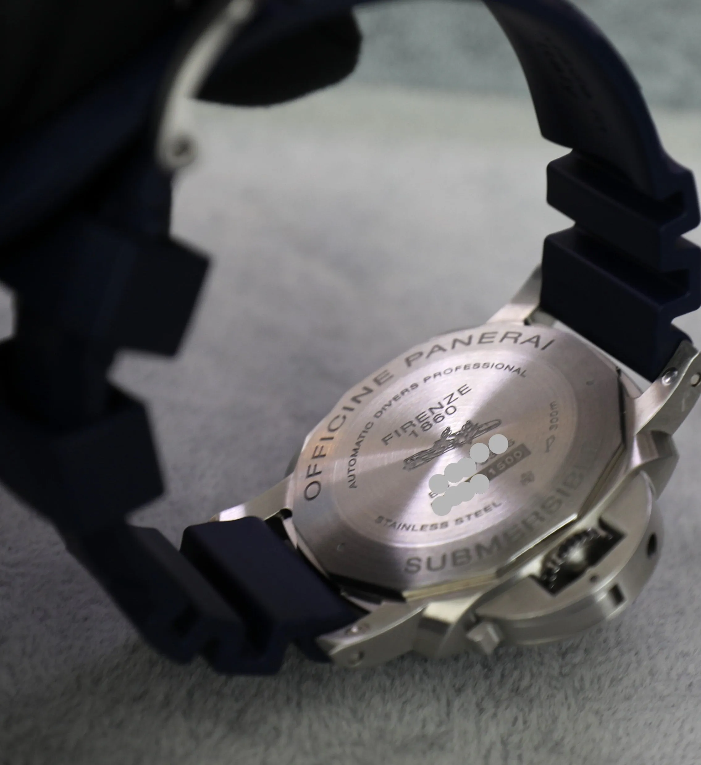 Panerai Submersible 42mm – PAM00959 – Grey Dial – Blue Bezel – Unworn – Full Set