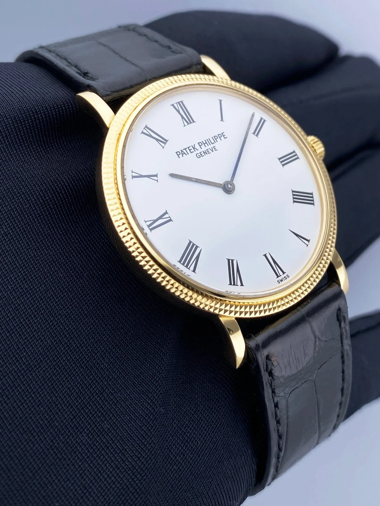 Patek Philippe Calatrava  5120J 18K Yellow Gold Mens Watch Box Papers