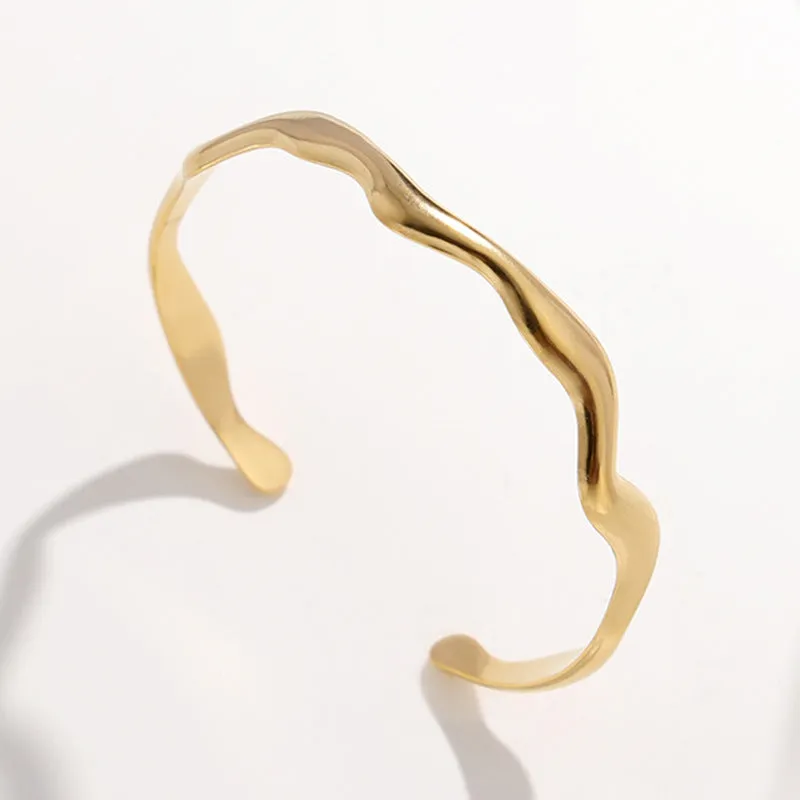 Pia bangle