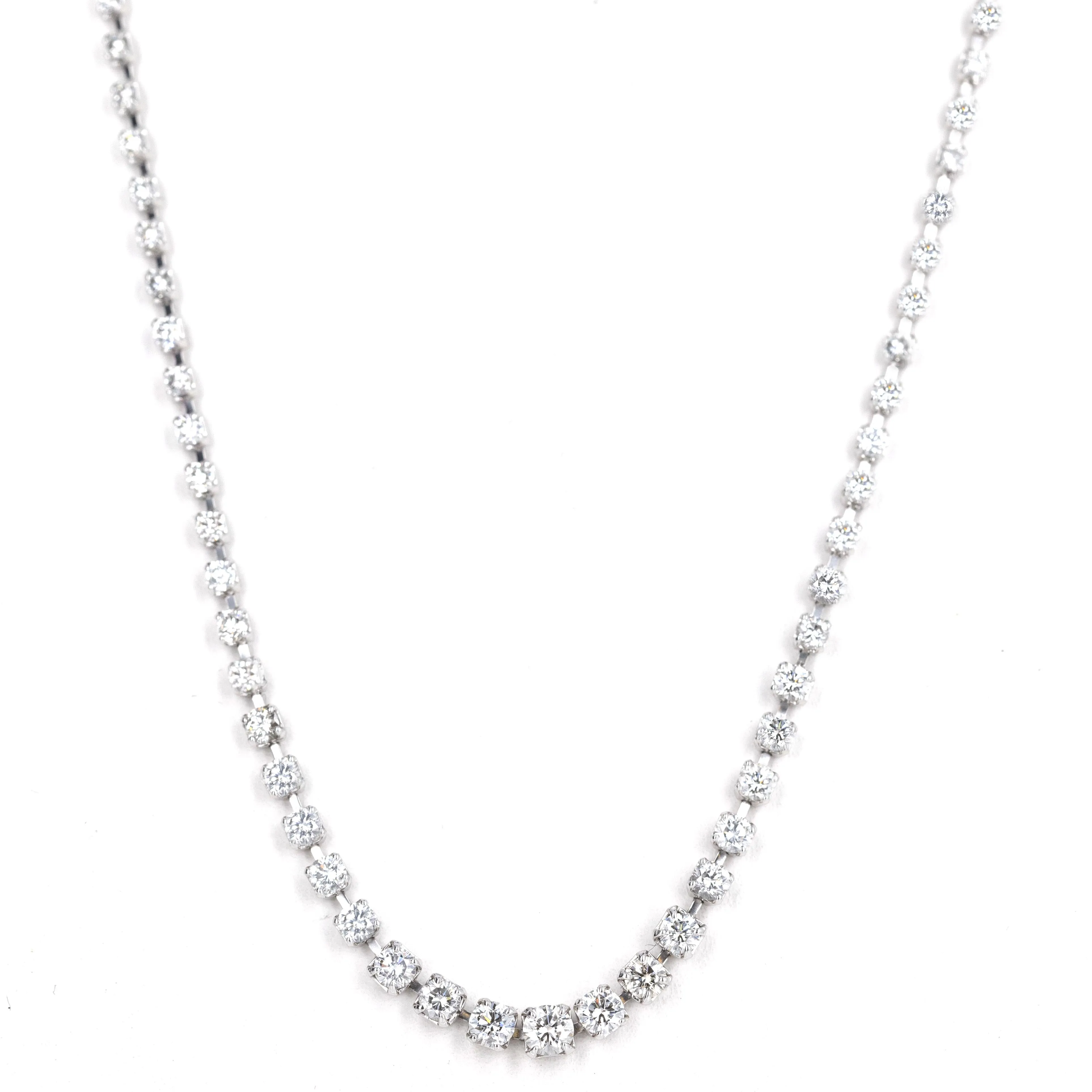 Platinum 3.05 Carat Round Brilliant Diamond Graduated Necklace
