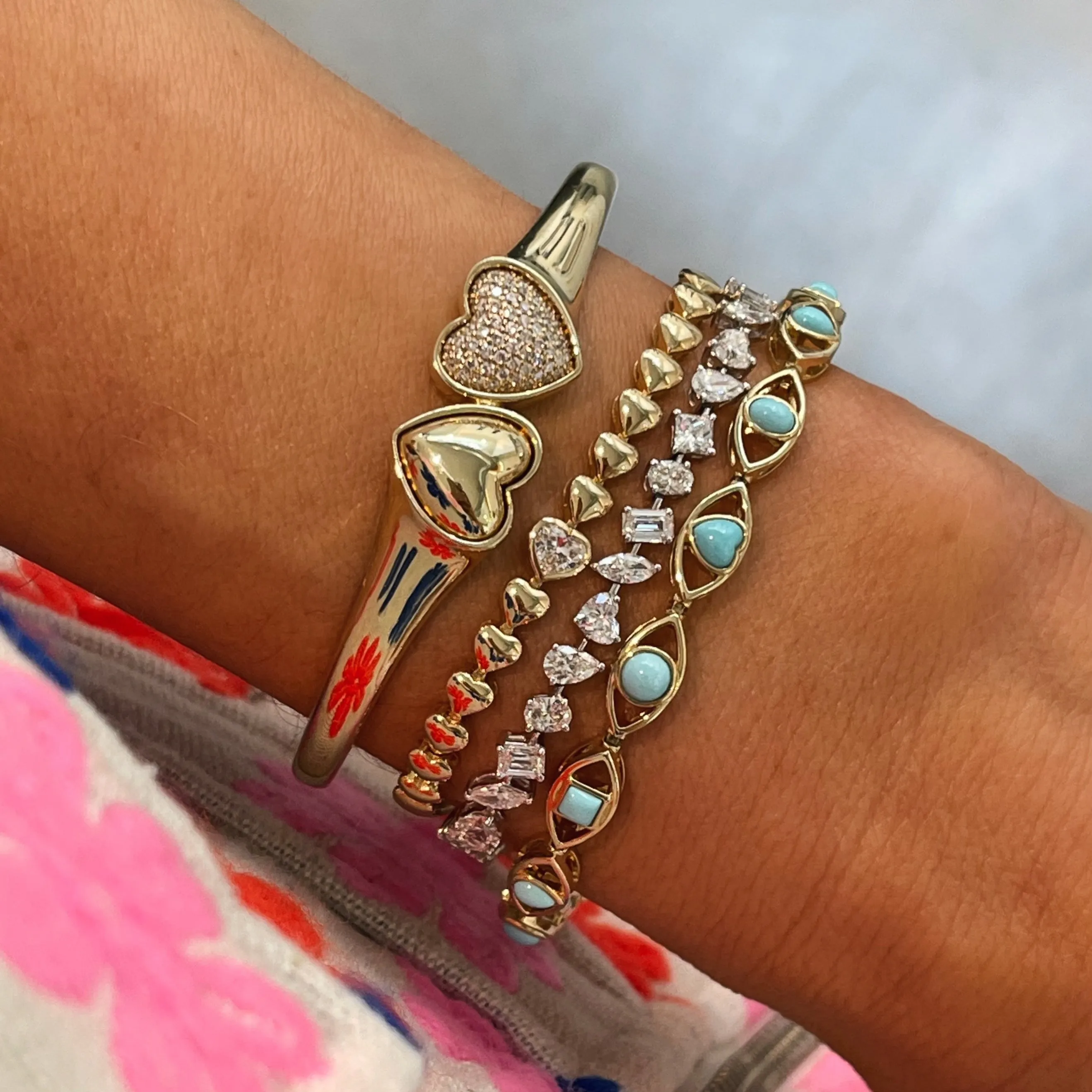 Polished Gold Heart Tennis Bracelet & Bezel Set Diamond
