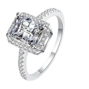 Radiant Cut Diamond Engagement Ring